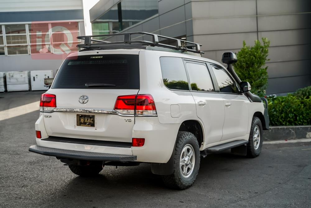 تويوتا لاندكروزر